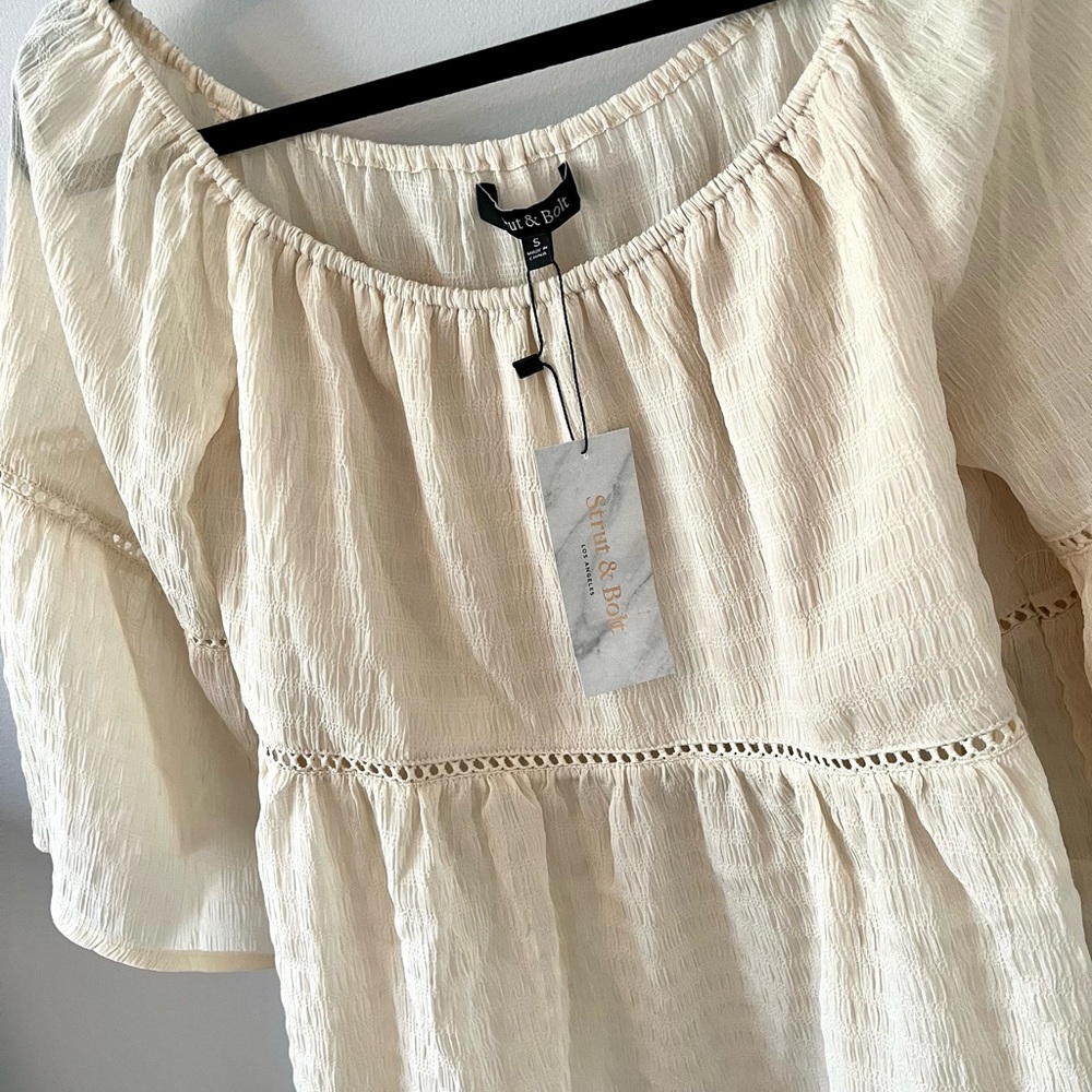 Strut & Bolt bell sleeve top